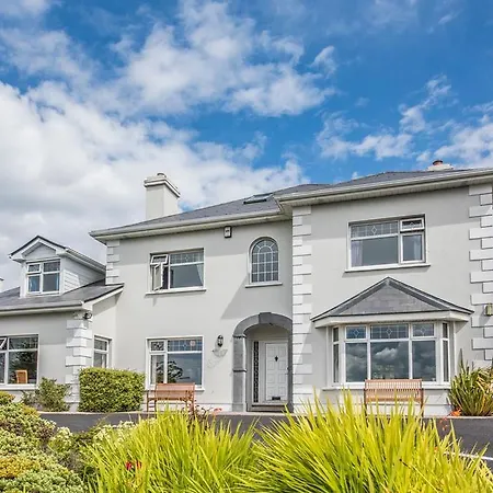 Heights Guest house Westport